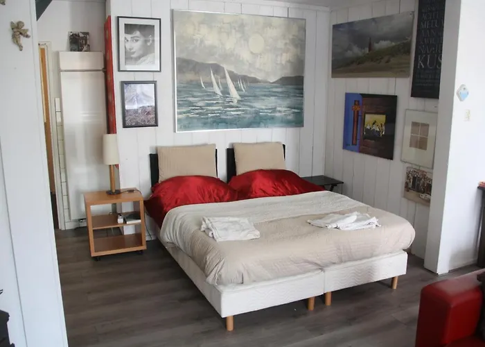 Klokgaaf Bed & Breakfast 4*