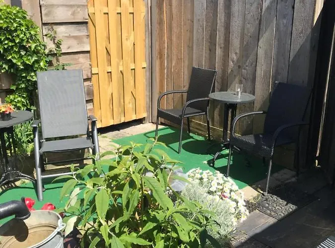 B&B Bed & Breakfast Klokgaaf 4*